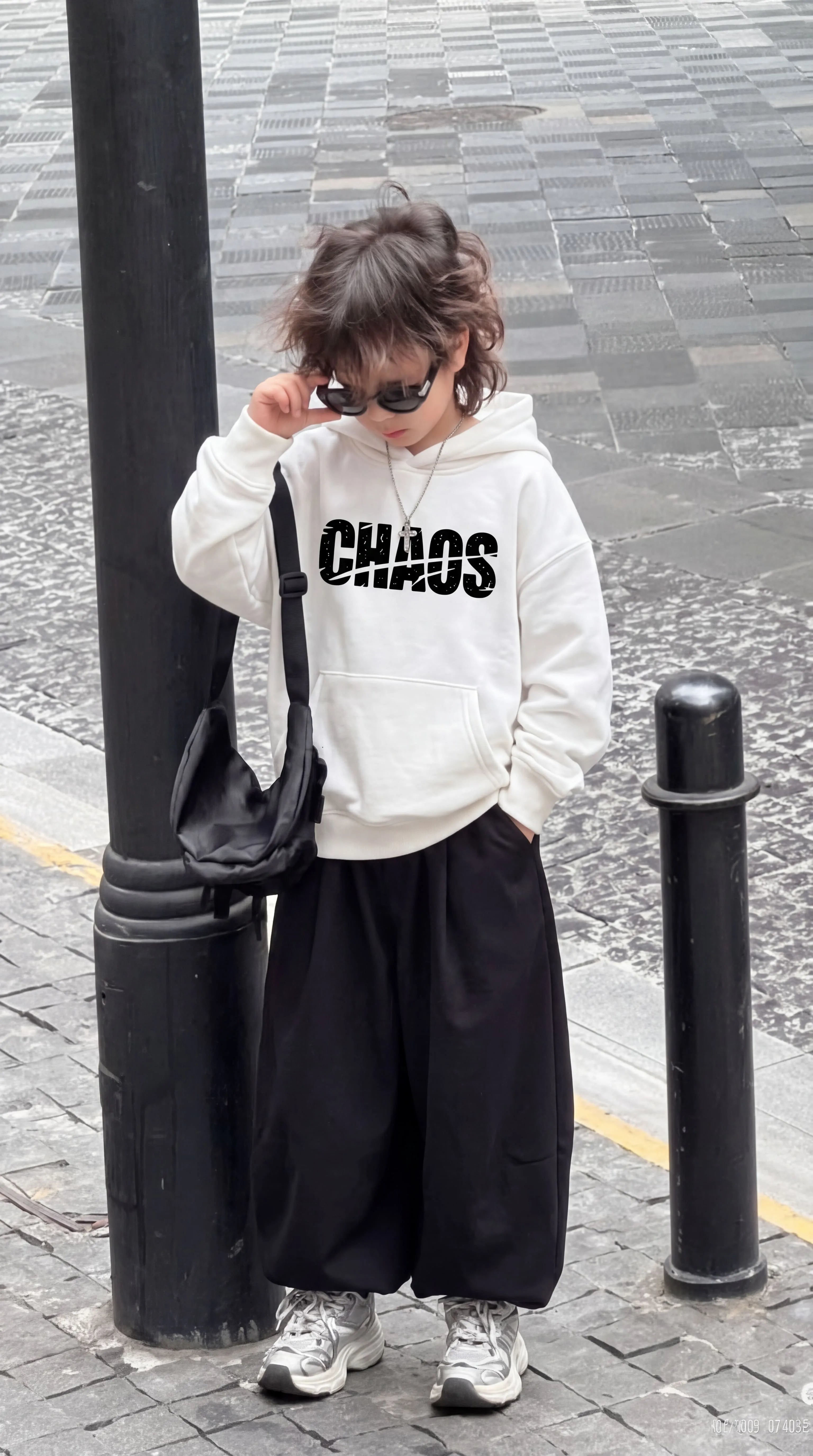 Kids "Chaos" Print Winter Baggy Tracksuit – White