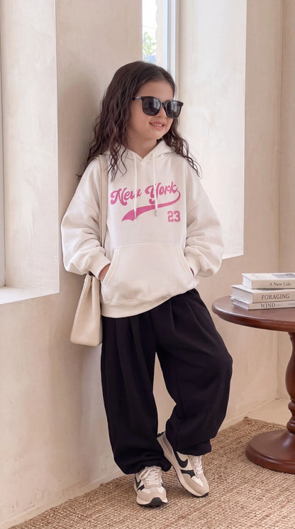 "New York 23" GIrls Oversized hoodie & Baggy Trouser Set - White