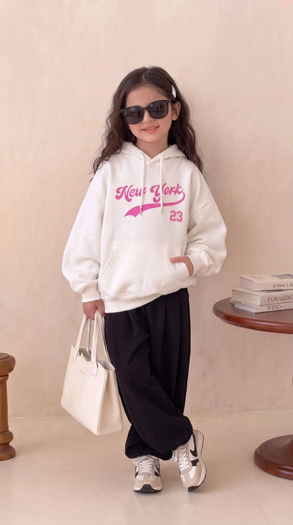 "New York 23" GIrls Oversized hoodie & Baggy Trouser Set - White